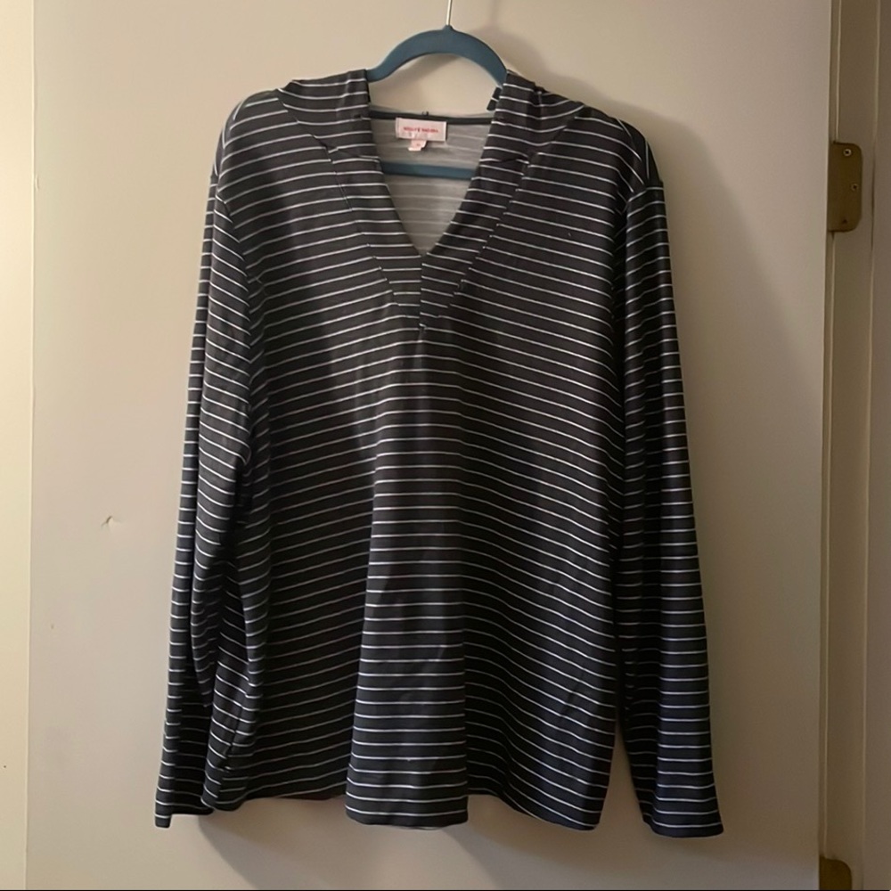 EUC Hooded striped long sleeve tee